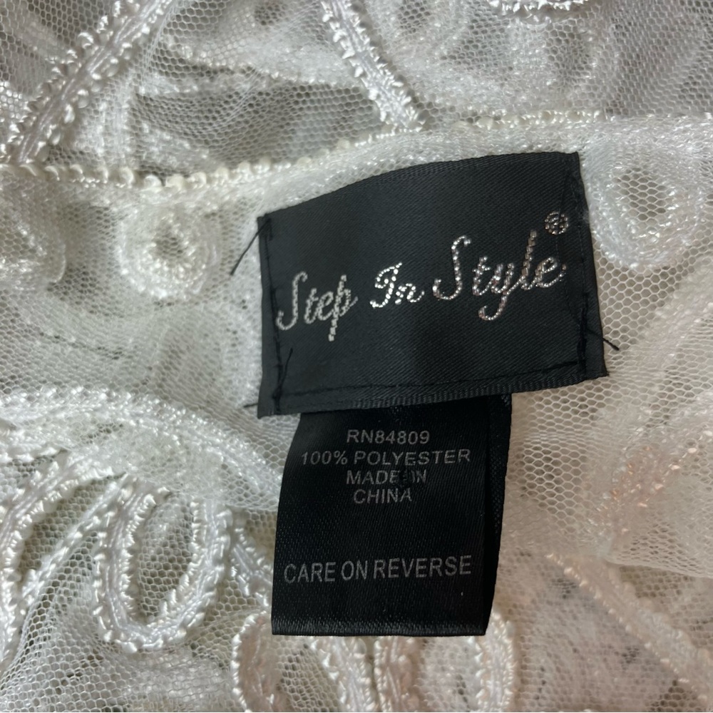 Embroidered Sheer White Floral Tunic Top - Picture 8 of 12